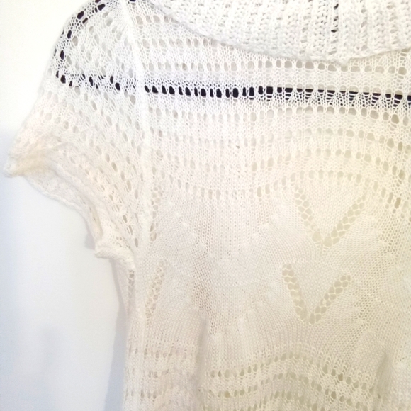 Rue 21 Ruffled Edge Open Knit Cocoon Sweater - Picture 6 of 13